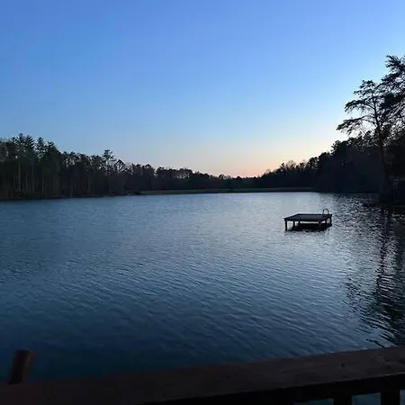 Boo Boo'S Cabin - Lake Front!